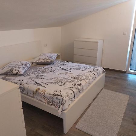 Apartmani Popovic Porec Exterior photo